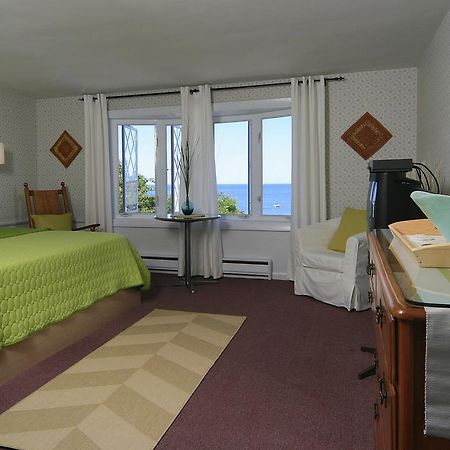 Eagle House Beachside Motel 罗克波特 外观 照片